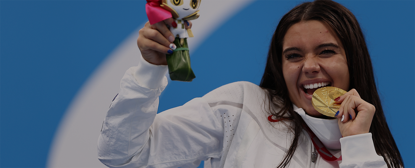 Gold medalist Anastasia Pagonis reacts during the women's 400m freestyle S11 medal ceremony at the Tokyo 2020 Paralympic Games.